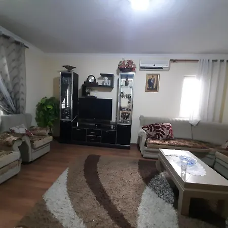 Class House2 公寓 地拉那